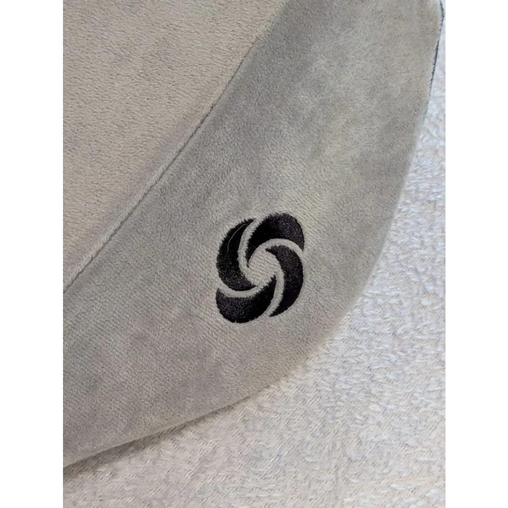 Samsonite Black & Gray Lumbar Support Pillow With Zipper Removeable Cover